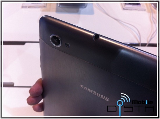 First touch Samsung Galaxy Tab 7.7